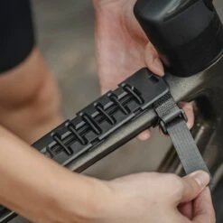 Topeak Fastfuel Tri-Station Top Tube Holding System For Gels/Snacks -Rosebikes 16FA56E42FB5ACE493ACCBEA4392E9CD