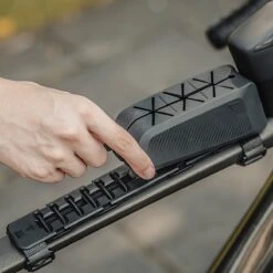 Topeak Fastfuel Tri-Station Top Tube Holding System For Gels/Snacks -Rosebikes 1C42C205EEC0204675D47C112127BE8A