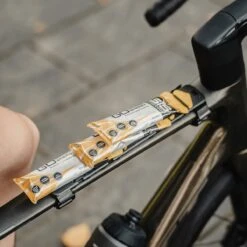 Topeak Fastfuel Tri-Station Top Tube Holding System For Gels/Snacks -Rosebikes 363672D0F519B363FF6091891B840CB9