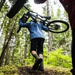 GOREWEAR LUPRA 2.0 GORE-TEX Rain Jacket -Rosebikes 724095FF5221CA4AC050094E6FF9C26C