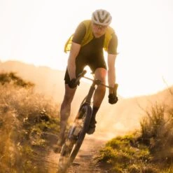 Giro ARIES SPHERICAL MIPS Road Helmet 26 Giro ARIES SPHERICAL MIPS Road Helmet -Rosebikes F0D66C9785EABF29F5F667E4D4D3F398 1